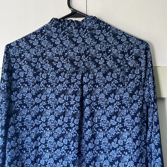 GAP Ruffle Color Split Neck Floral Blouse - Women’s XS - Picture 9 of 15